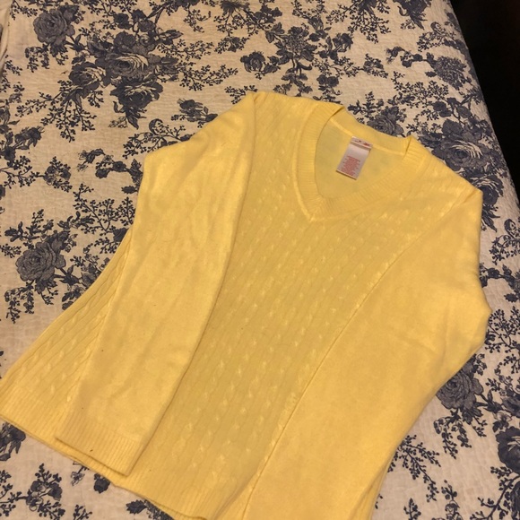 Pale Lemon Yellow Cable Knit Sweater | Medium - Picture 3 of 4